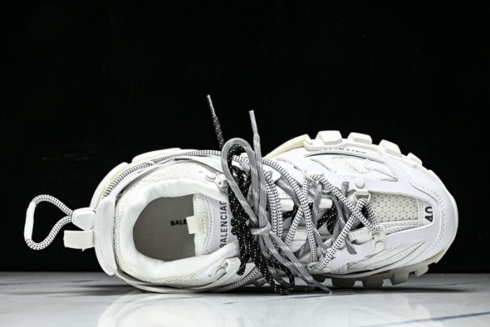 BLCG Track 800592 WTRHK 0310