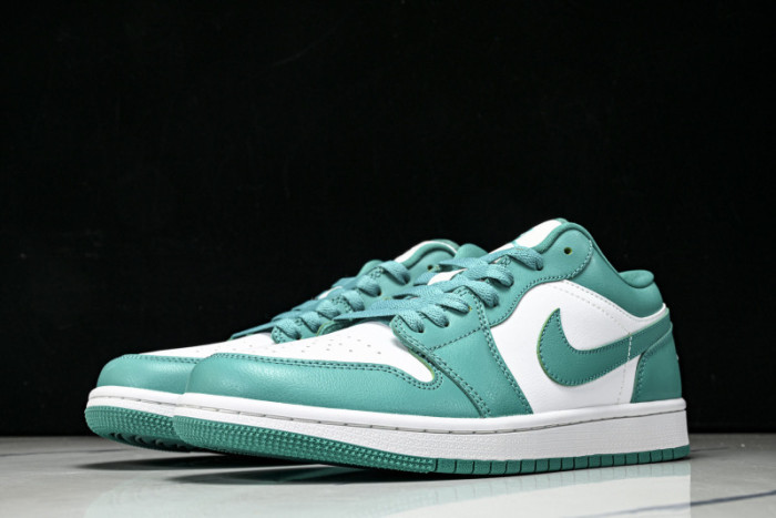 Air Jordan 1 Low  DC0774-132