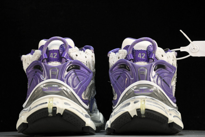 BLCG RUNNER   103013