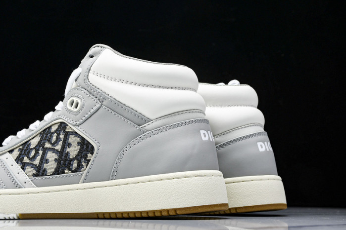 D10R B27 High Top Sneaker 10804