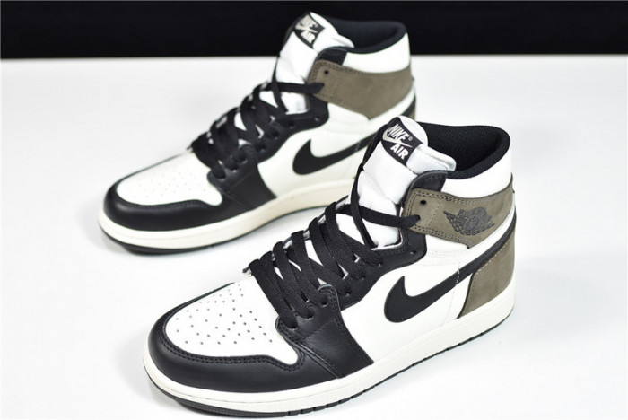 AIR Jordan 1 Retro High Dark Mocha 555088-105