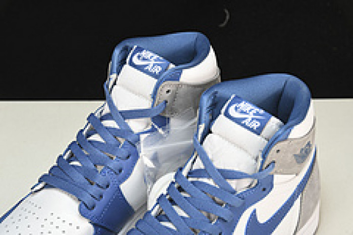 Air Jordan 1 High OG "True Blue" DZ5485-410