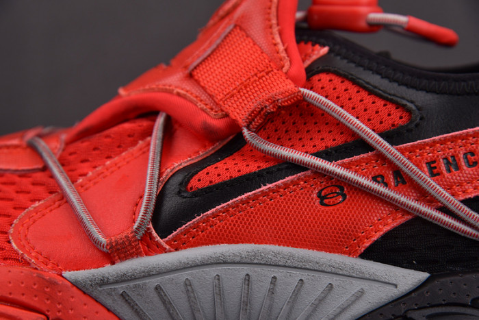 BLCG HIKE Red Black  804919 WHIKE 1000