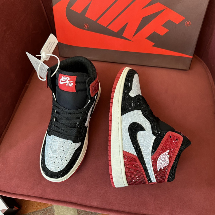 AIR JORDAN 1 RETRO  AJ-10
