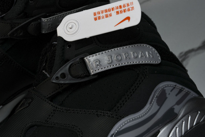 AIR JORDAN 8 RETRO  Winterized “Gunsmoke”  305381-025