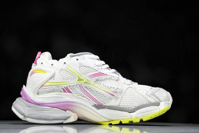 BLCG RUNNER  772767-WRUNG 9517