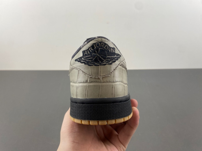 Air Jordan 1 Low X LV 0516