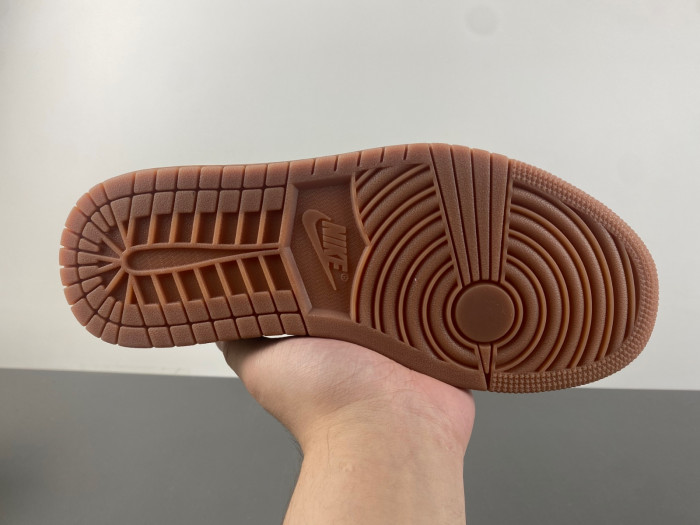 Air Jordan 1 Retro Low CQ4277-112