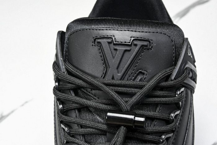 LV SNEAKER LOW FOR-LV220