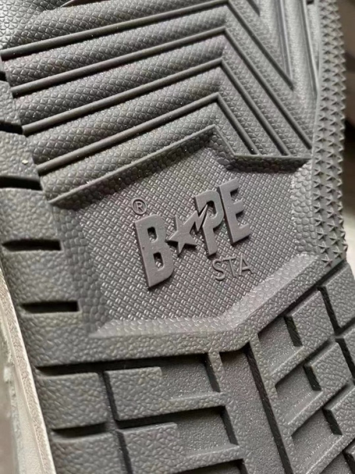 A B*THING APE  YEE-002