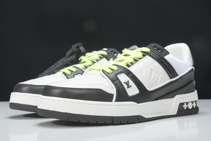 LV SNEAKER LOW YEE-004