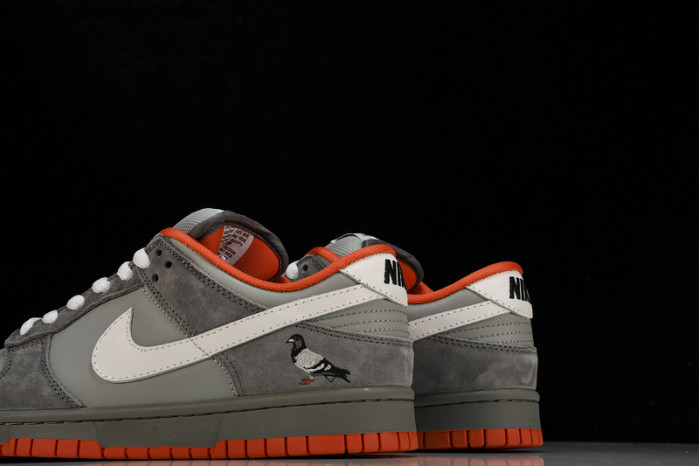 Nike Dunk SB Low“Staple NYC Pigeon”  304292-011