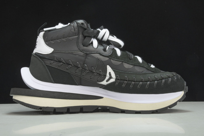 Sacai x Jean Paul Gaultier x Nk VaporWaffle DH9186-001