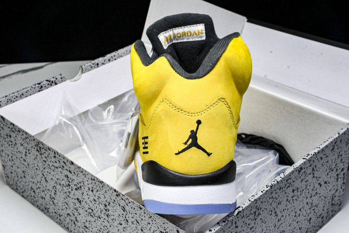 Air Jordan 5 “Tokyo” IO3372-700