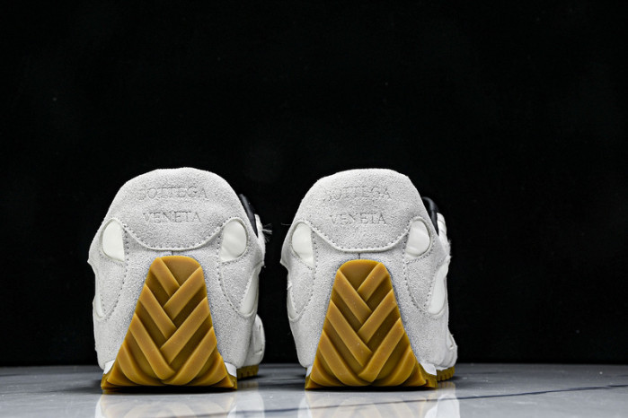 b0tt*ga Ven*ta  sneaker