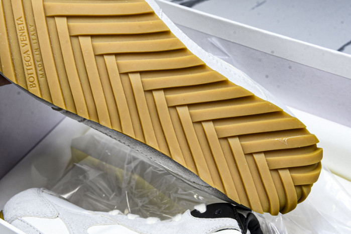 b0tt*ga Ven*ta  sneaker