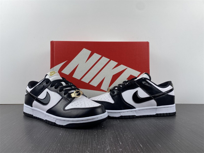 Dunk Low “World Champ” DR9511-100