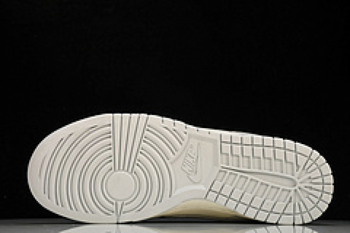 NIKE Dunk Low  "Needlework"  FJ4553-133