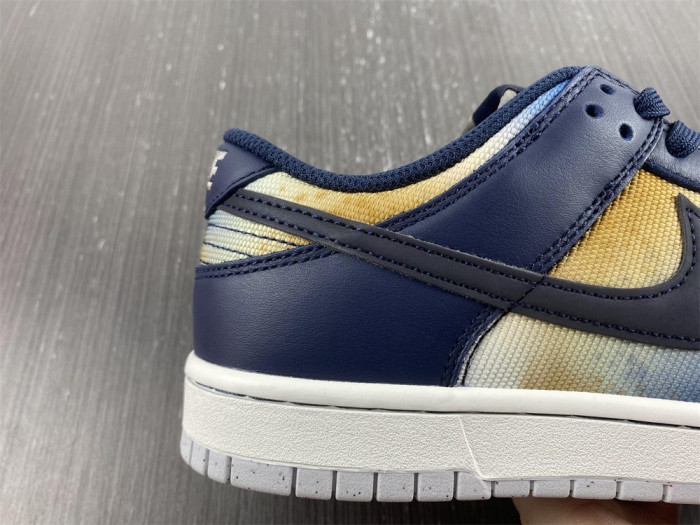 Nike Dunk Low Retro PRM DM0108-400