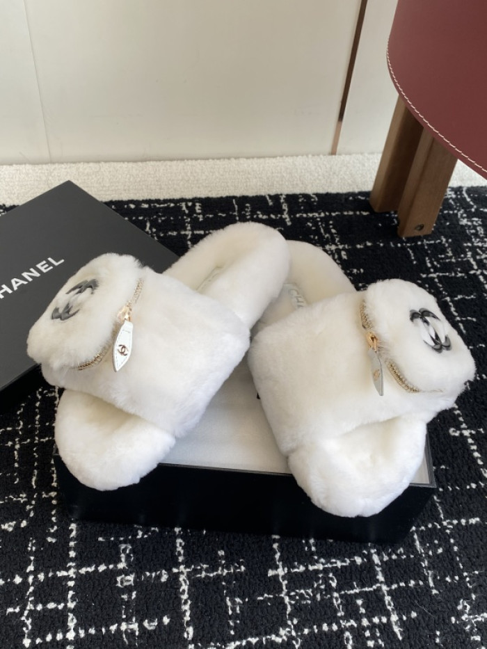 CH*NEL SLIPPERS