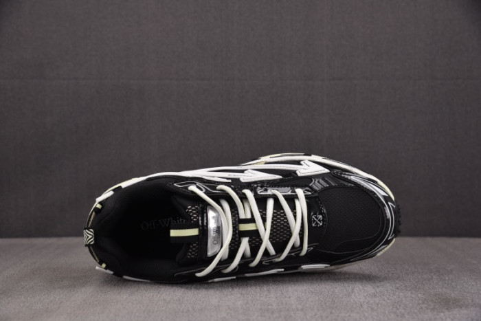 OF C/O  SNEAKER  FOR-081902