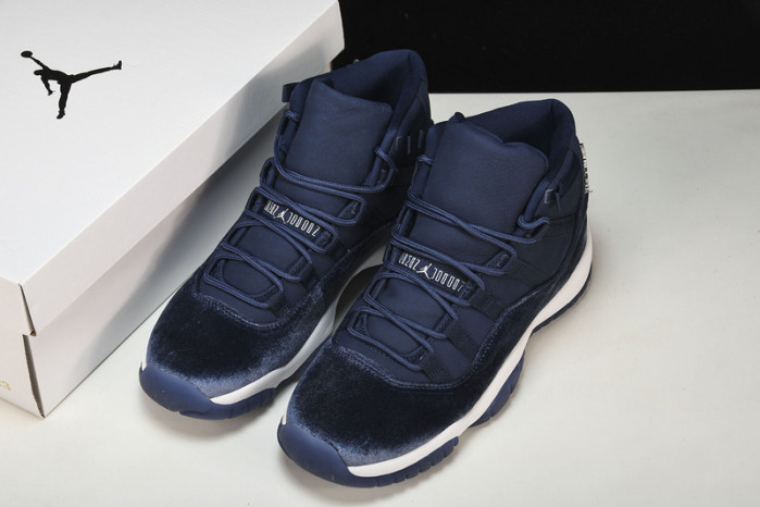 Air Jordan 11   wmns AR0715-441