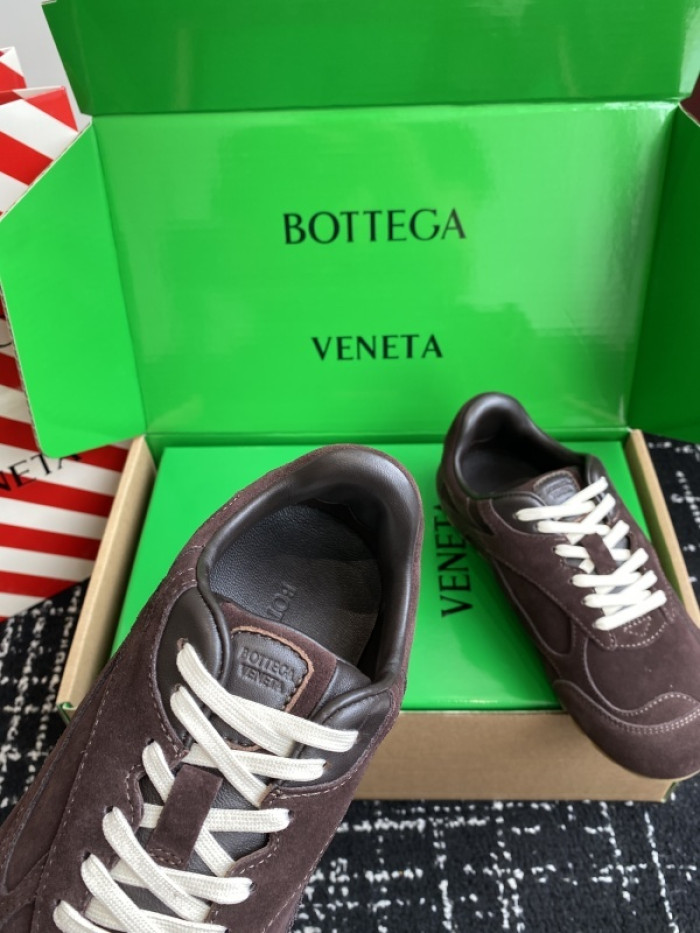 b0tt*ga Ven*ta  sneaker