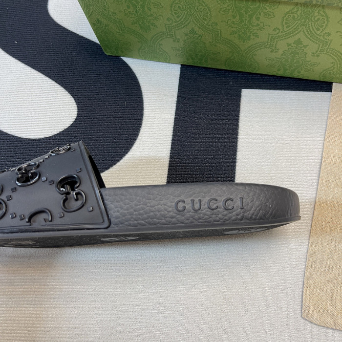 Gv*c slippers
