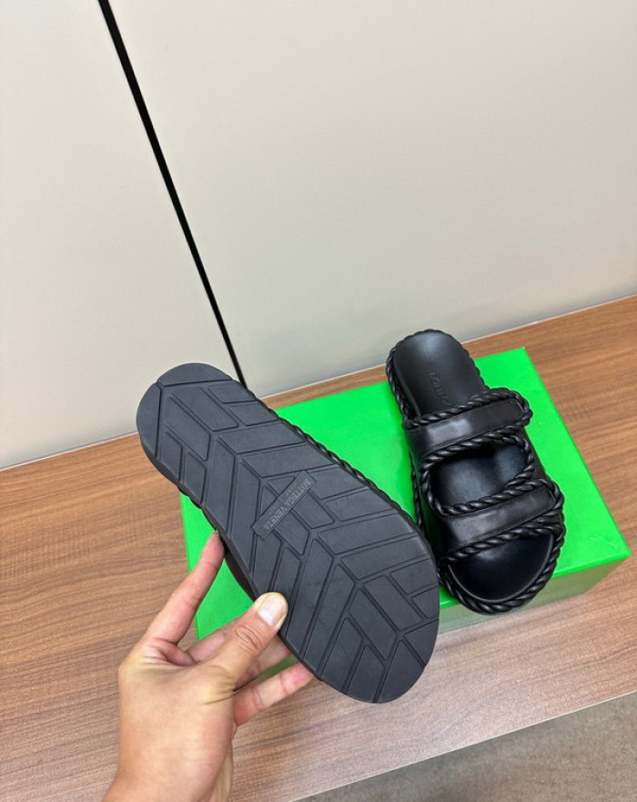 b0ttega Ven*ta  slides