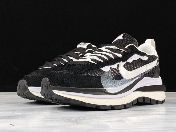 Sacai X NIKe regasus vaporrly SP BV0073-001