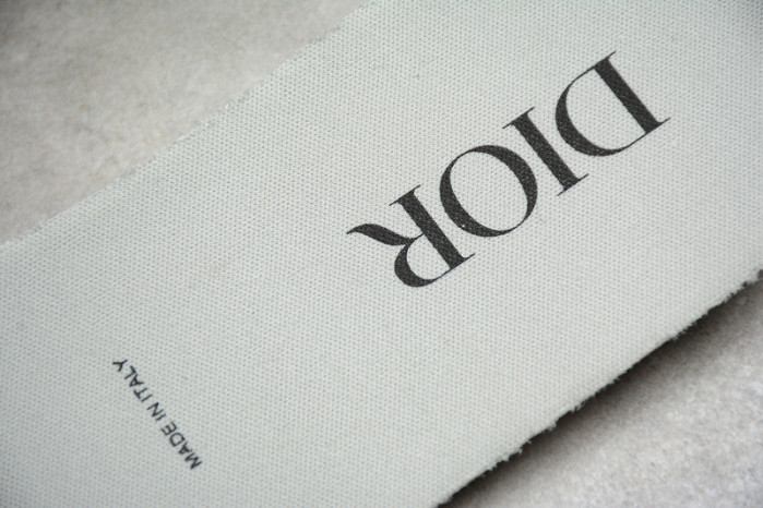 D10R B27 High Top Sneaker