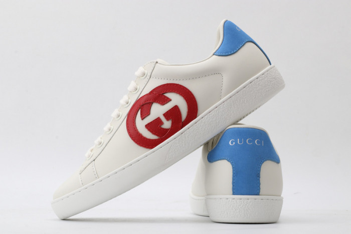 Gv*c ace embroidered low-top sneaker 431942a38g09066
