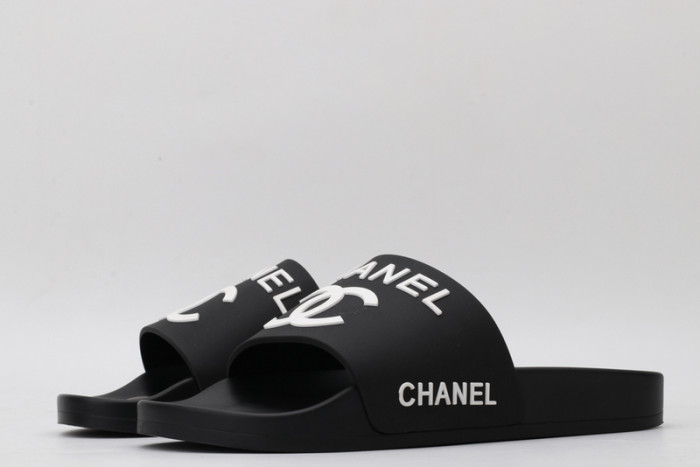 CH*NEL SLIPPERS