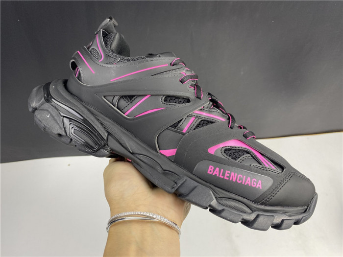 BLCG Track Trainer  black and pink 542023 W2LA1 2046